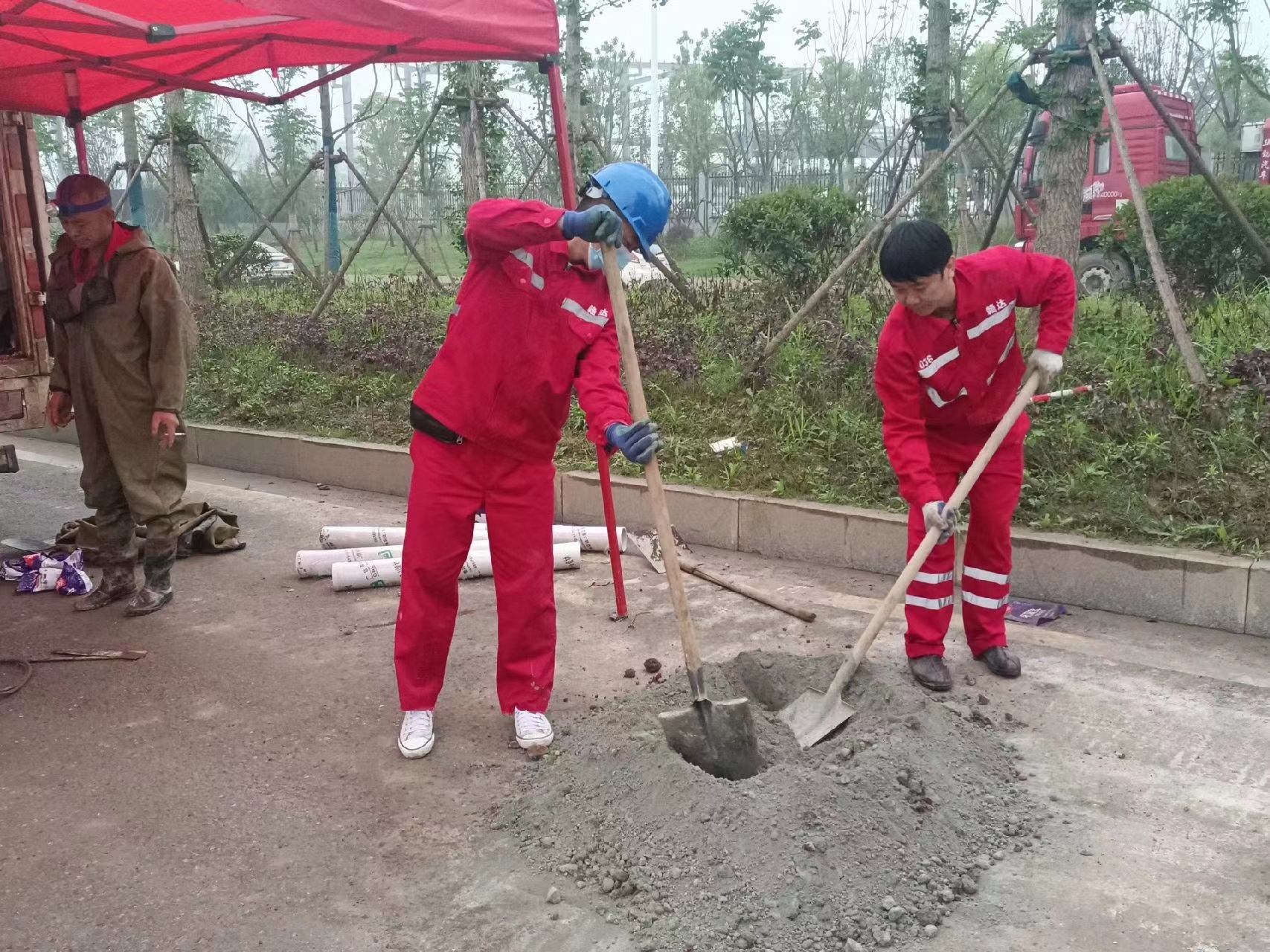 桐梓管道疏通哪家好】及时进行市政管道清淤